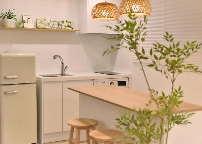 Hongdae Station ,10 Minutes On Foot,cozy House With Artistic Sensibility * Seul